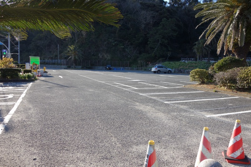 多々良浜の駐車場の混雑状況の写真