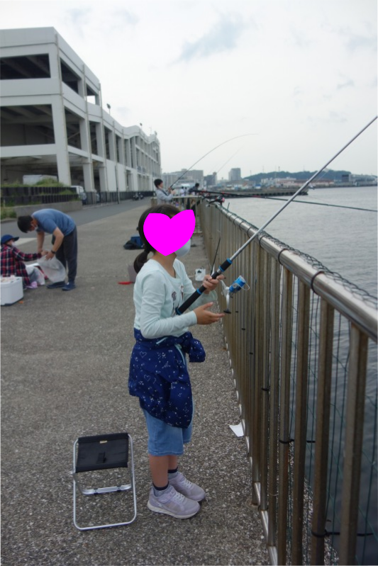 小学3年生の娘の釣り風景