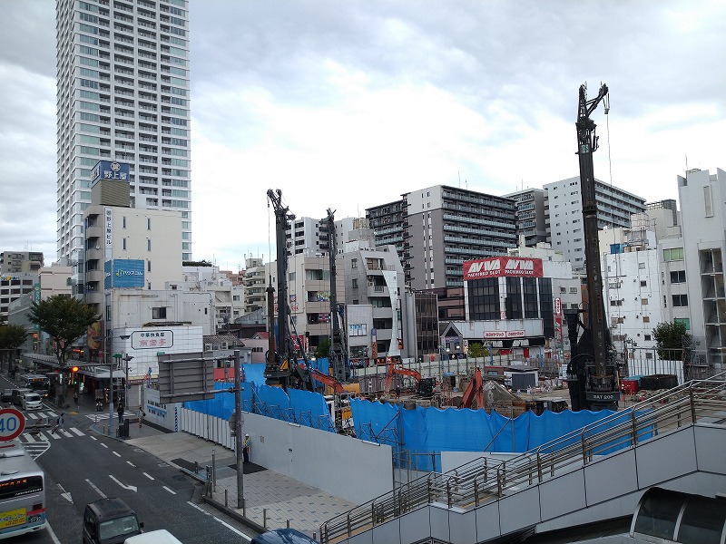 横須賀中央駅前Yデッキ前の工事
